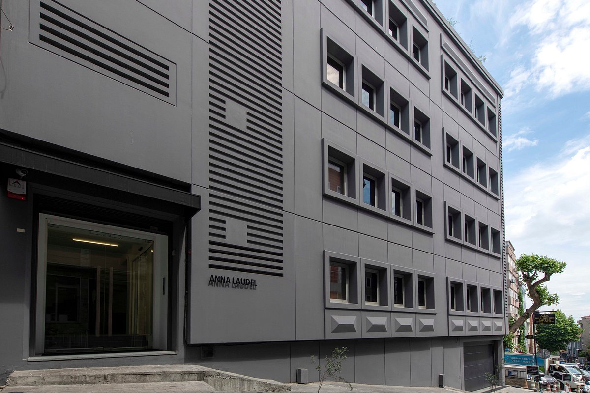 Anna Laudel Gallery